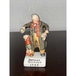 Norman Rockwell Puppy In‎ A Pocket Porcelain Figurine